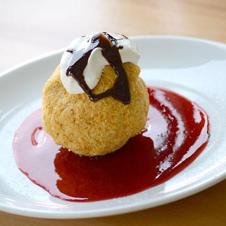 Fried Vanilla Ice Cream w/ choice of Raspberry or Chocolate syrup...simply delicious!