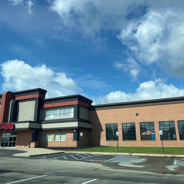 Pinheads Entertainment Center 13825 Britton Park Rd