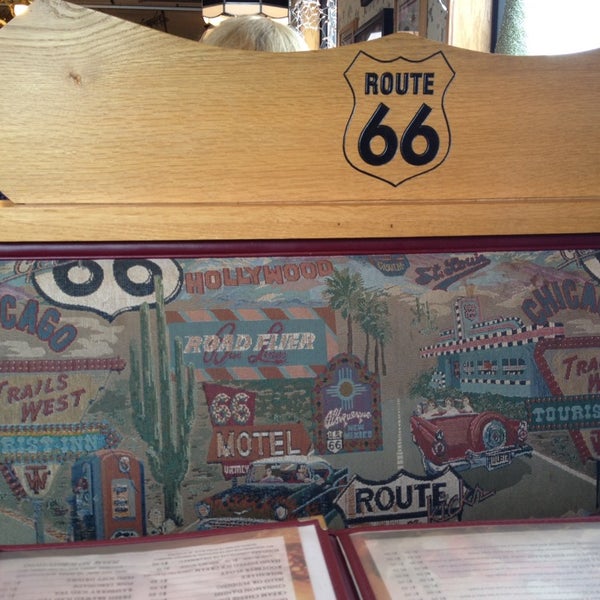 1/1/2014にDeb T.がOld Route 66 Family Restaurantで撮った写真