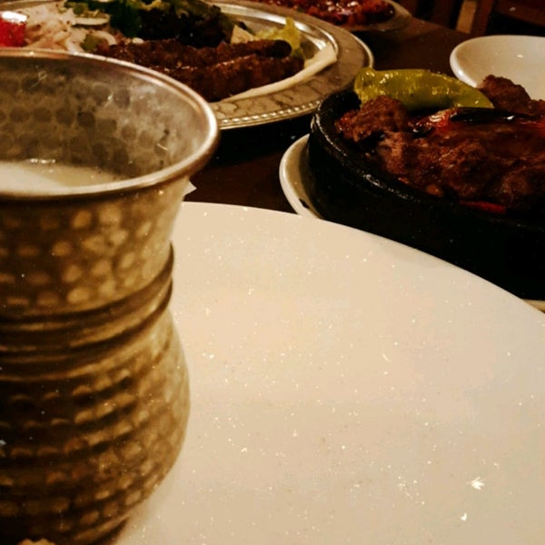 Das Foto wurde bei Kapadokya Kebapzade Restaurant von Başak am 11/4/2020 aufgenommen