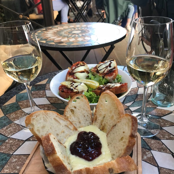 Photo taken at L&#39;affinage Cheese&amp;wine by Anya P. on 5/6/2018