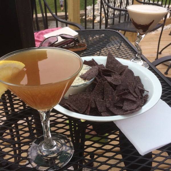 Splash Martini Bar Lounge in Oconomowoc