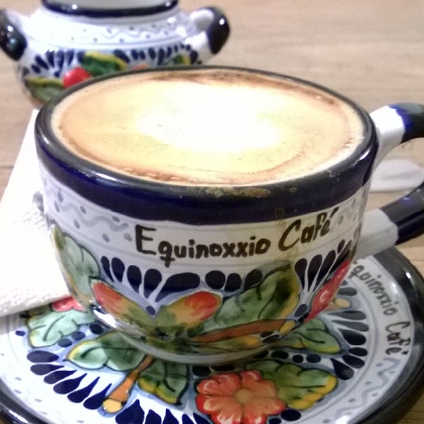 Das Foto wurde bei Equinoxxio Café von Juan G. am 3/13/2014 aufgenommen