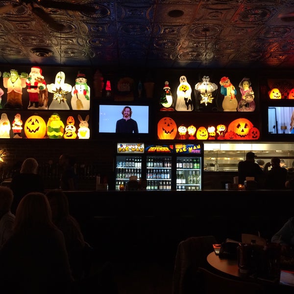 รูปภาพถ่ายที่ Melt Bar and Grilled โดย Sandro G. เมื่อ 12/13/2014