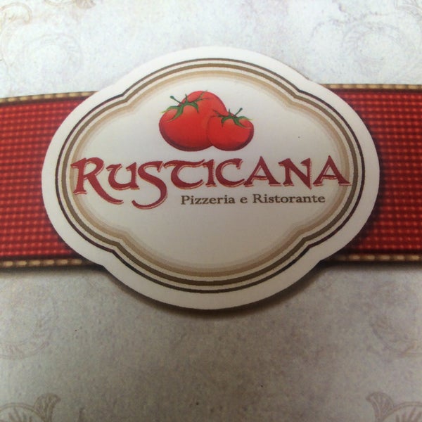Photo taken at Rusticana Pizzeria e Ristorante by Diego A. on 10/9/2015