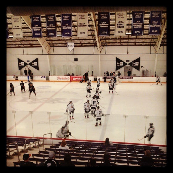 Photo taken at Dwyer Arena by East Niagara Post on 10/25/2014