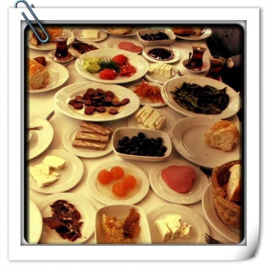 11/3/2012にHikmet U.がFesleğen Cafeで撮った写真