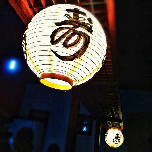 9/29/2012にGustavo I.がHattori Sushi Barで撮った写真