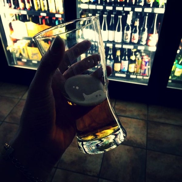 5/19/2014에 Chelsea P.님이 Go Tavern &amp; Liquors에서 찍은 사진