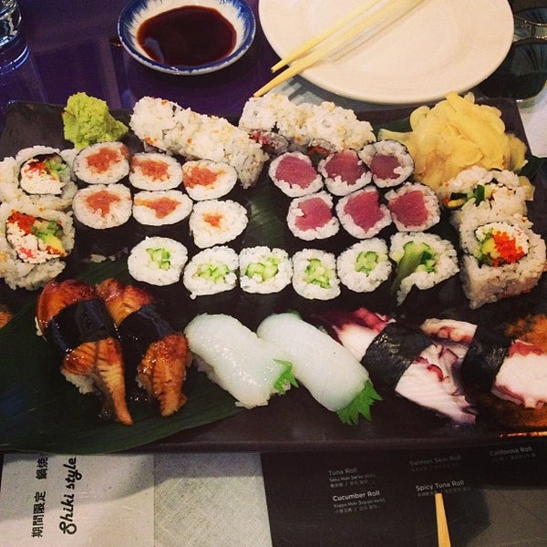 4/11/2013 tarihinde Stephen K.ziyaretçi tarafından Shiki Japanese Restaurant'de çekilen fotoğraf