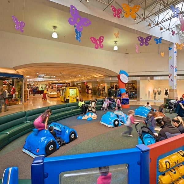 Franklin Park Mall Shopping Mall in Toledo