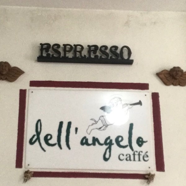 Photo taken at Dell&#39; Angelo Caffé by Capitán A. on 1/21/2018
