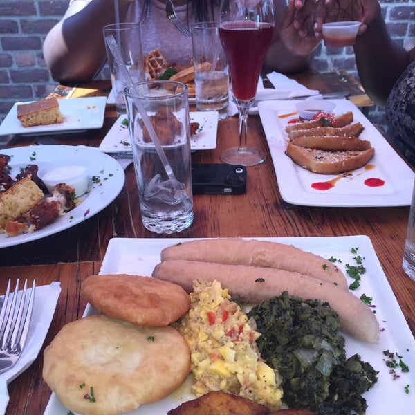 8/30/2015 tarihinde Glenda E.ziyaretçi tarafından Suede: Modern Caribbean Cuisine'de çekilen fotoğraf