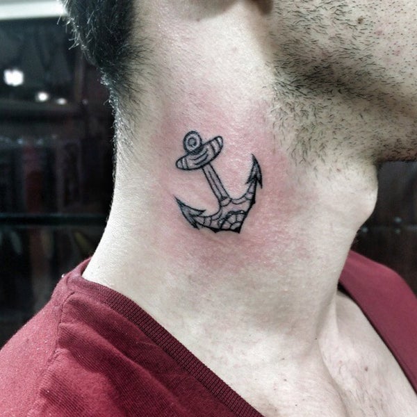 2/25/2015에 Fırat Ü.님이 Vagonart Tattoo &amp; Piercing에서 찍은 사진