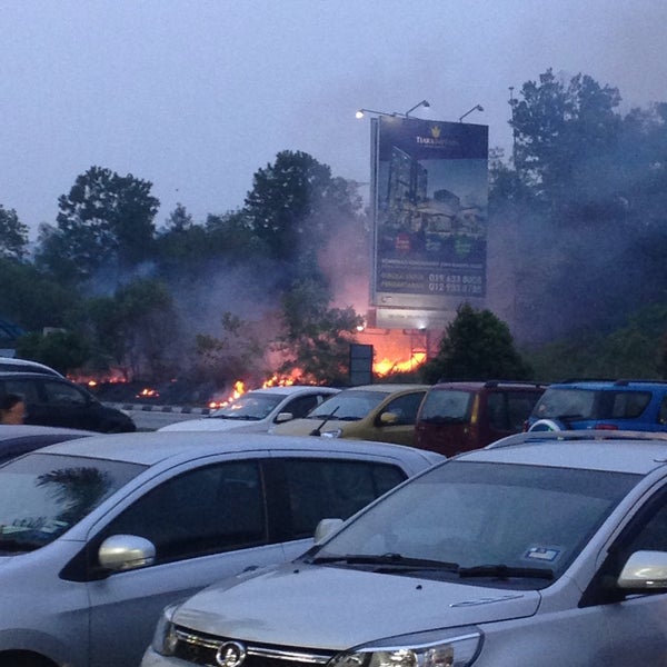 Pasaraya Billion Semenyih Kajang