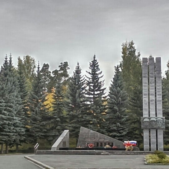 новоуральск ул победы. новоуральск южный район улицы. новоуральск победы 30. промышленная 2а новоуральск. вечный огонь новоуральск.