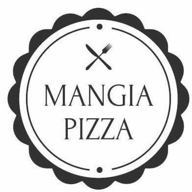 Photo taken at Mangia Pizza by maria h. on 1/12/2015