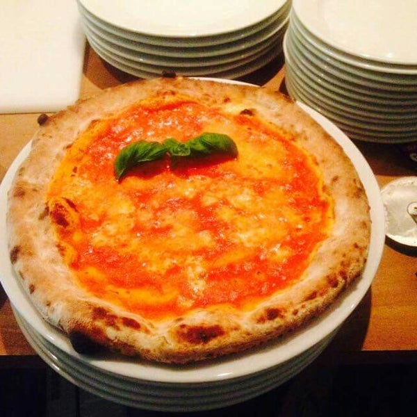 Foto scattata a Mangia Pizza da maria h. il 1/12/2015