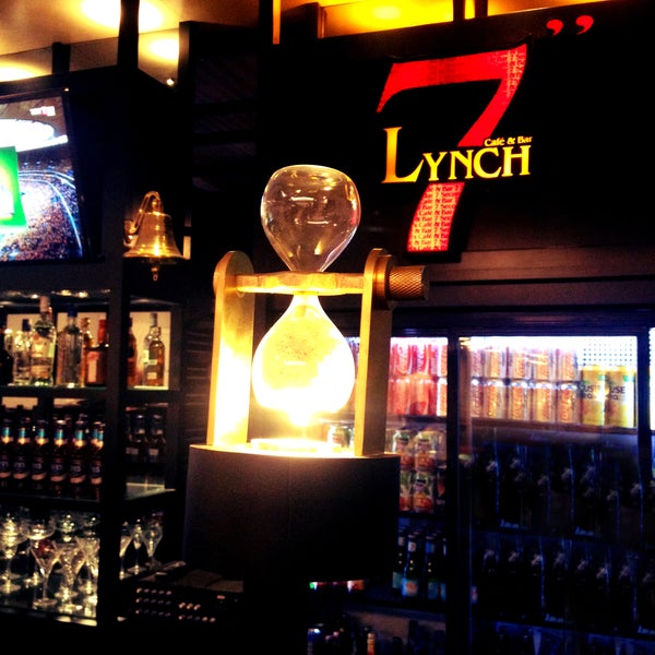 Foto tomada en Lynch Cafe&amp;Bar  por Lynch Cafe&amp;Bar el 6/25/2014