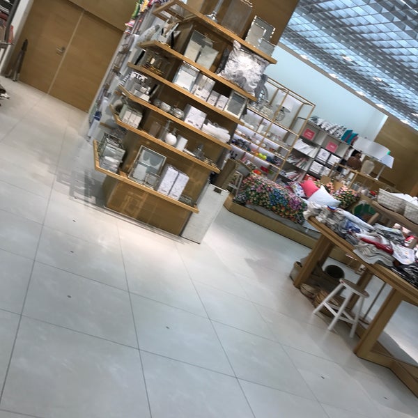 Photos At Zara Home 吹田市 大阪府 Photos At Zara Home 吹田市 大阪府