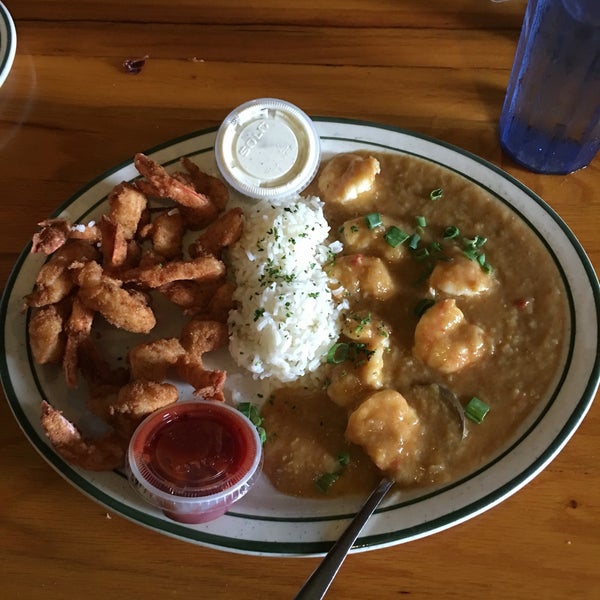 Photo taken at Floyd&#39;s Cajun Seafood - Webster by Dorian A. on 5/23/2016
