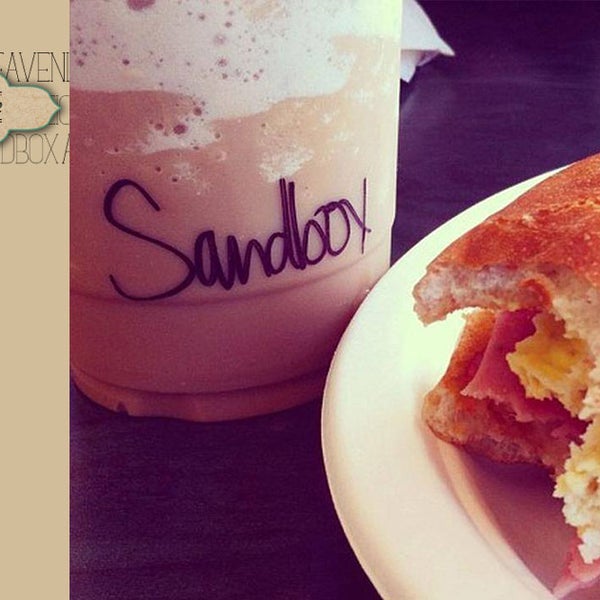 รูปภาพถ่ายที่ Sandbox Coffeehouse โดย Sandbox Coffeehouse เมื่อ 6/21/2014