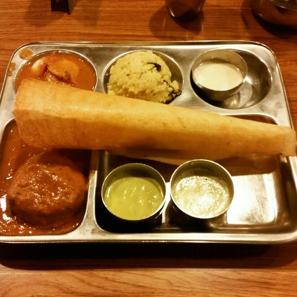 Photo taken at Sangeetha Restaurant by Deepak B. on 9/2/2015