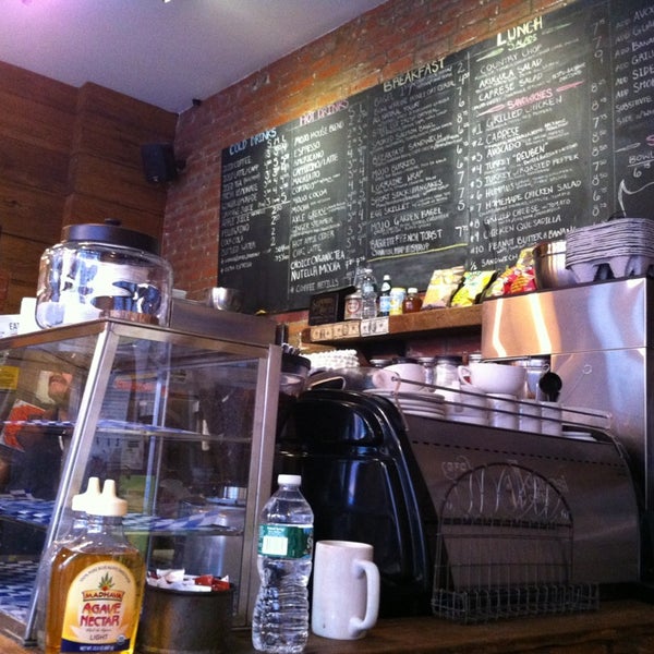 1/20/2013 tarihinde Choonghyun L.ziyaretçi tarafından Mojo Coffee'de çekilen fotoğraf