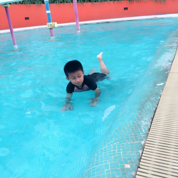 Swimming Pool Mikie Holiday 9 Tips Dari 453 Pengunjung Swimming Pool Mikie Holiday 9 Tips Dari 453 Pengunjung