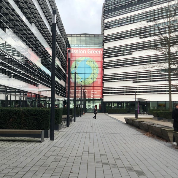 Vodafone Campus - Heerdt - Ferdinand-Braun-Platz 1