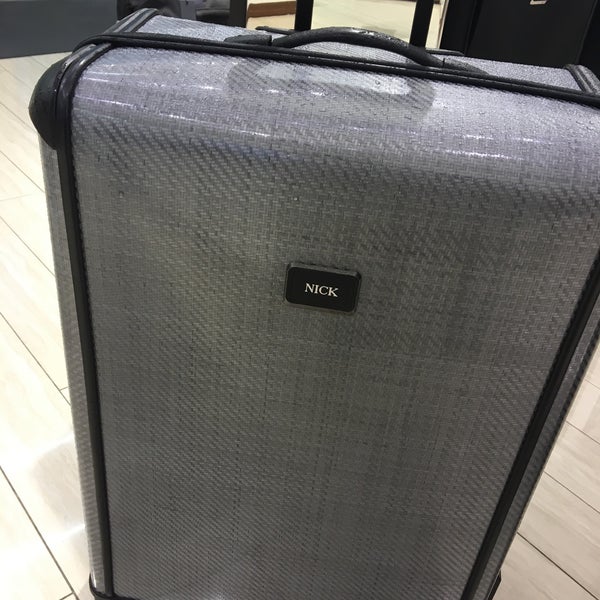 tumi columbus circle