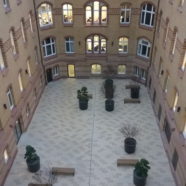 PaulNevermannPlatz AltonaNord 0 tips