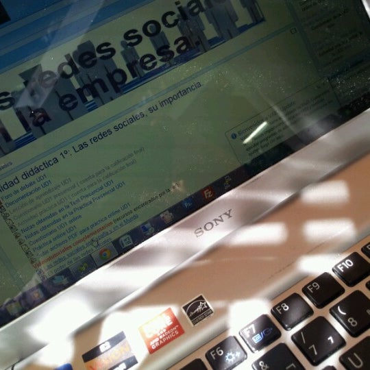 รูปภาพถ่ายที่ European School Of Management โดย Pedro Báez Díaz @. เมื่อ 9/14/2012