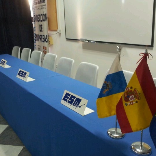 Foto scattata a European School Of Management da Pedro Báez Díaz @. il 10/15/2012