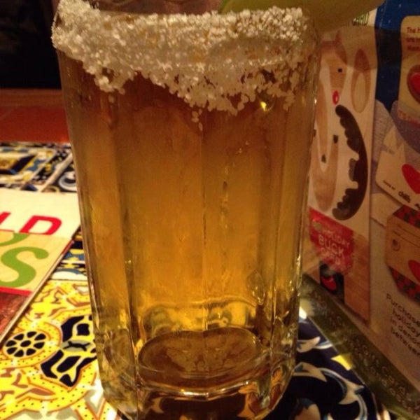 Photo taken at Chili&#39;s Grill &amp; Bar by Missie T. on 12/18/2013