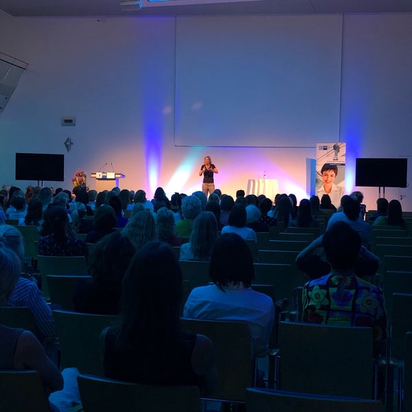 Снимок сделан в IHK Akademie München und Oberbayern пользователем Kerstin 7/4/2019