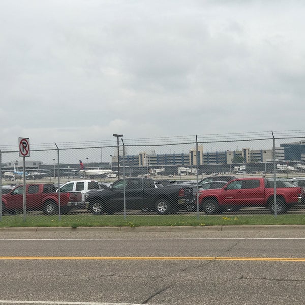 MSP Airport Cell Phone Lot Minneapolis, MN
