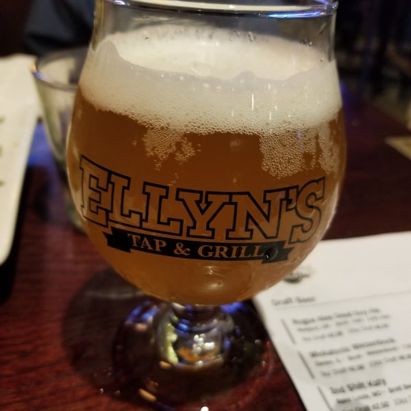 Photo taken at Ellyn&#39;s Tap &amp; Grill by Evelyn S. on 5/26/2021