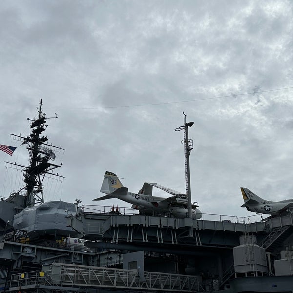Foto scattata a USS Midway Museum da Omid S. il 3/21/2023