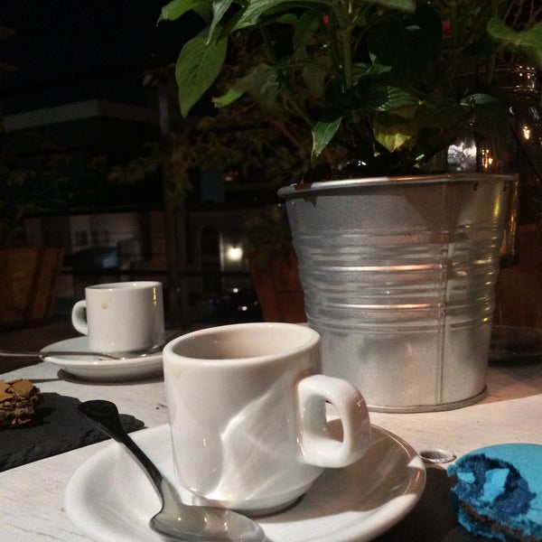 10/15/2015 tarihinde Estefania O.ziyaretçi tarafından Guayoyo Café'de çekilen fotoğraf