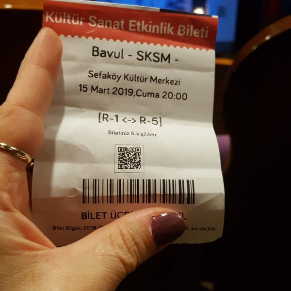 รูปภาพถ่ายที่ Sefaköy Kültür ve Sanat Merkezi โดย Açelya . เมื่อ 3/15/2019