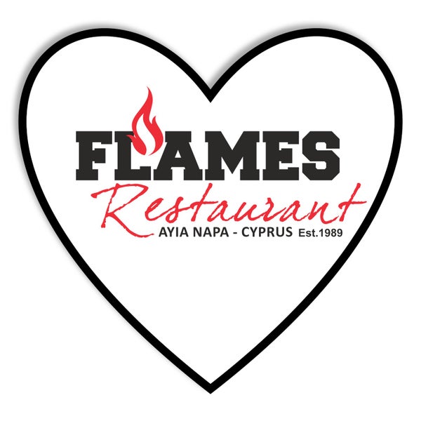 Foto tirada no(a) Flames Restaurant por Peter F. em 8/27/2020