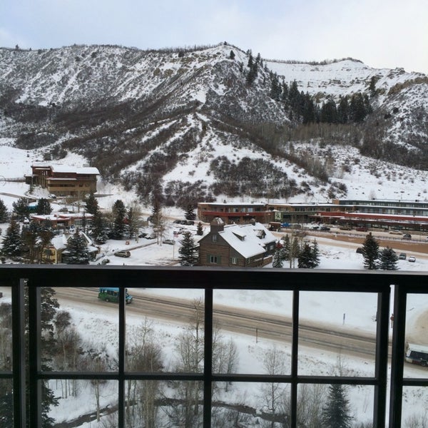 Photo taken at Viceroy Snowmass by Adriana T. on 1/5/2014