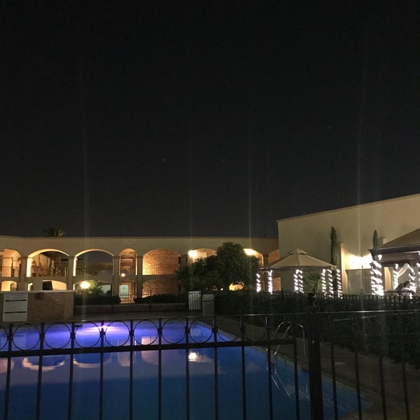 Foto diambil di Hotel Plaza Juárez oleh Mizar A. pada 5/16/2018