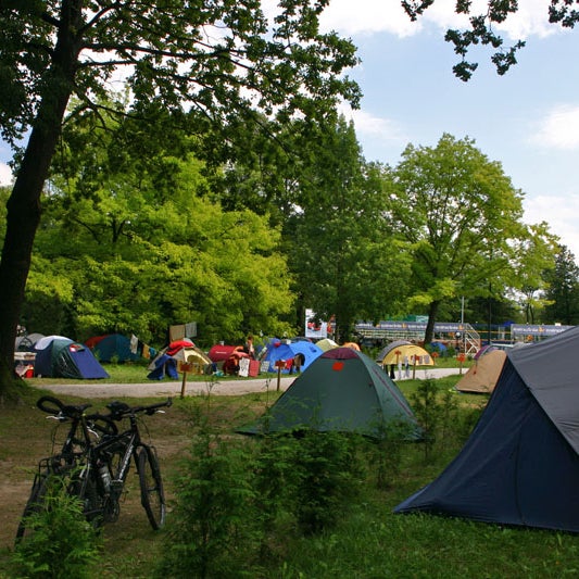 รูปภาพถ่ายที่ Ljubljana Resort Hotel &amp; Camp โดย Ljubljana Resort Hotel &amp; Camp เมื่อ 6/24/2014