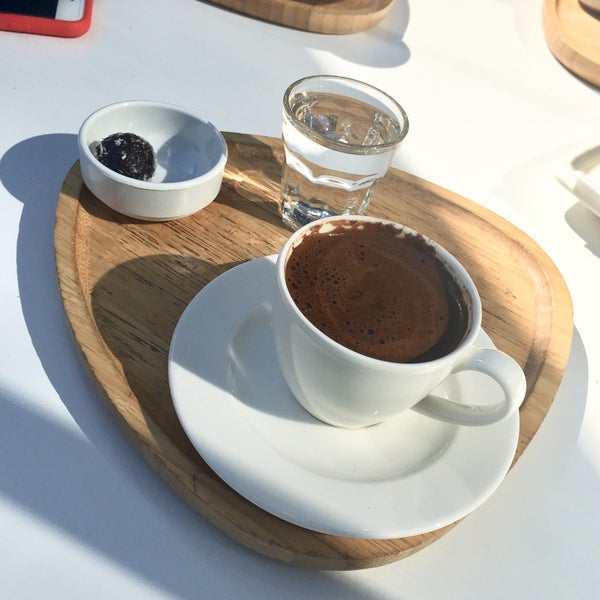 Photo taken at Karameli Cafe Bakery Cuisine by Zeynep Ş. on 3/10/2018
