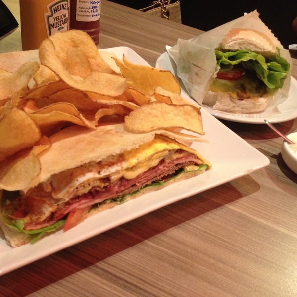 1/10/2015にRodrigo B.がFigone Burger and Cafeで撮った写真