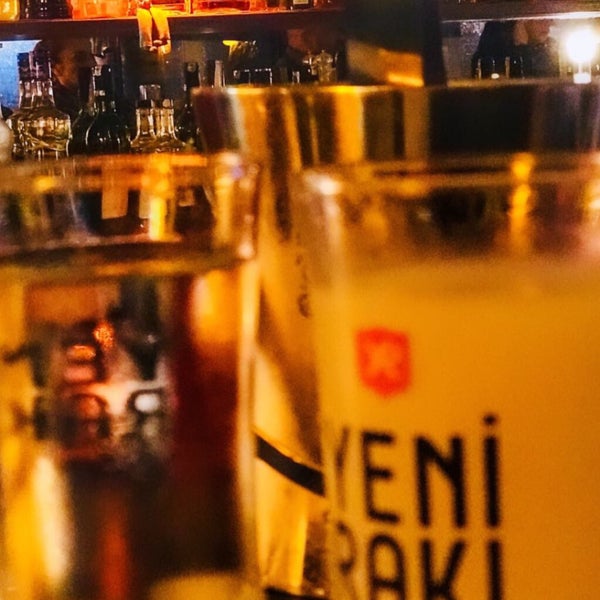 Das Foto wurde bei Minör Restaurant (Cafe Minor) von 👑 Armağan Sercan S. am 4/6/2019 aufgenommen