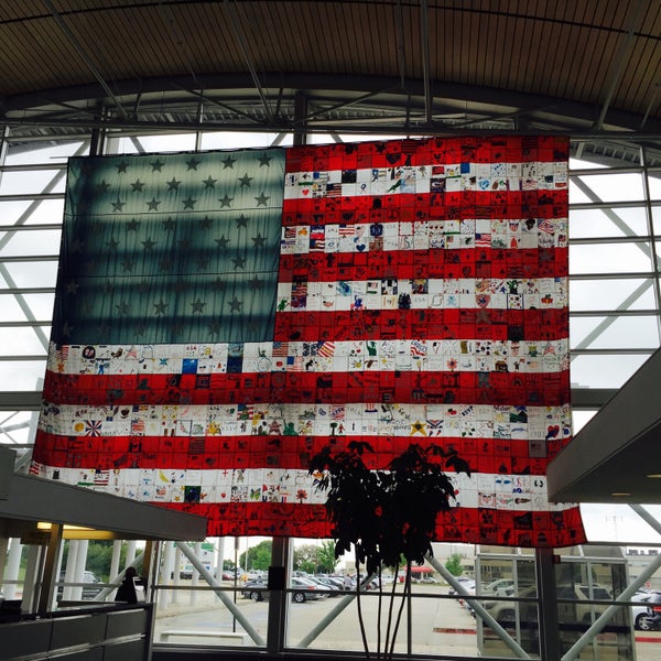 4/12/2015에 Santiago B.님이 Shreveport Regional Airport (SHV)에서 찍은 사진
