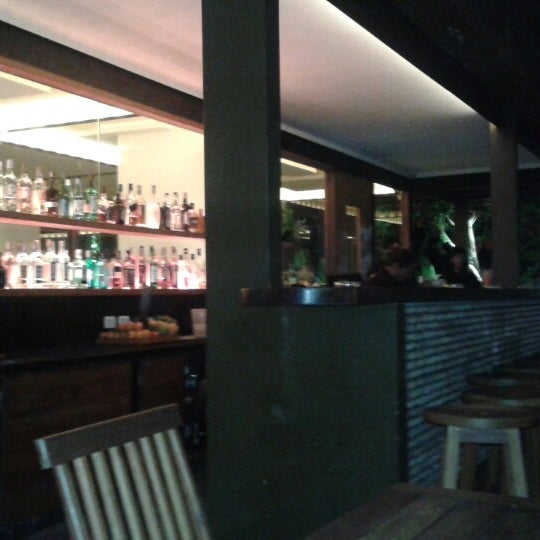 รูปภาพถ่ายที่ Muda Lounge Bar e Restaurante โดย Alex E. เมื่อ 7/27/2014